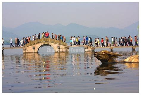  西湖断桥！壮丽景色与浪漫传说交织的绝美胜地